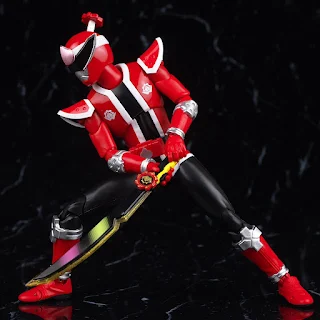 REVIEW SHFiguarts Don Momotaro - Red Ranger, Bandai