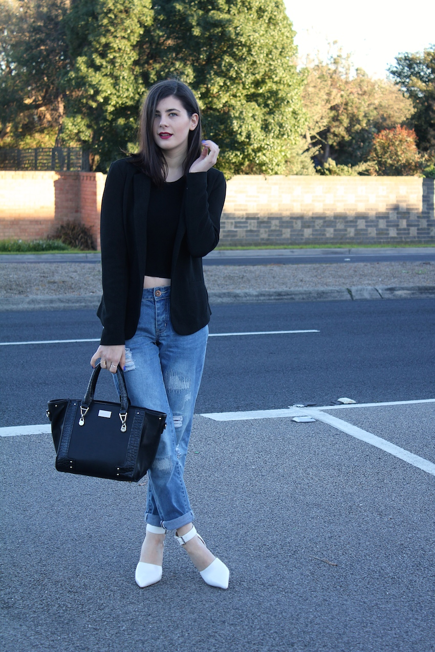 likeaharte, like a harte, blogger, melbourne blogger, bloggers wearing boyfriend jeans, how to wear boyfriend jeans, how to wear boyfriend jeans with heels, boyfriend jeans and heels, australian blogger, fashion bloggers, boyfriend jeans bloggers, ivana, ivana petrovic, cotton on boyfriend jeans, cotton on, glassons, glassons ribbed crop, target australia, target blazer, forever new, forever new bag, asos australia, asos, asos heels, white pointed heels, chanell heels faith, red lips pale skin dark hair, melbourne fashion blogger, personal style blog, fashion blog, australian fashion blog, melbourne fashion blog, 