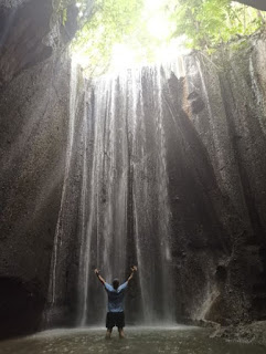 Tukad Cepung Waterfall, Isla de Bali.