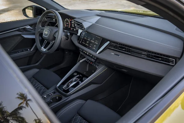 Novo Audi A3 Sportback 2025 Allstreet: versão crossover - fotos e detalhes