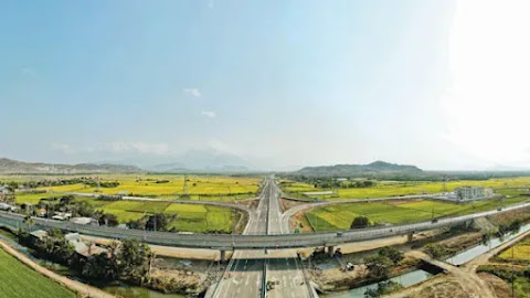 Bước phát triển hạ tầng giao thông
