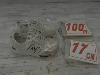 中古品　ｎｅｗ　ｂａｌａｎｃｅ　ホワイト　スニーカー　１７㎝　１００円