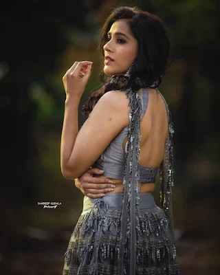 Actress Rashmi Gautam Glam Photoshoot Stills