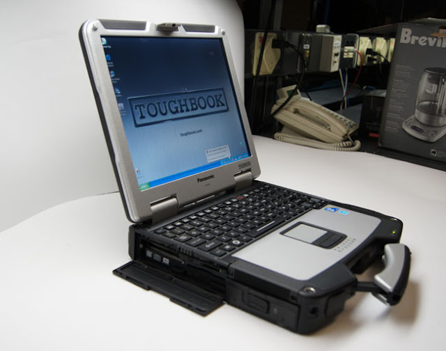 حاسوب محمول "Toughbook 31" لاينكسر إلا إذا فجرته بالمتفجرات