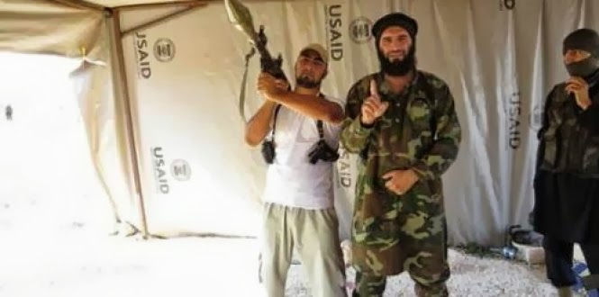 EXCLUSIVO: Al-Qaeda en Siria disfrutando de una carpa de USAID