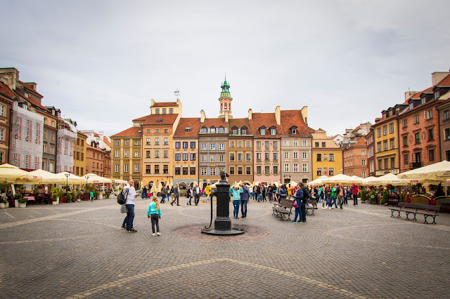 Piazza della città vecchia-Rynek Starego Miasta-Varsavia