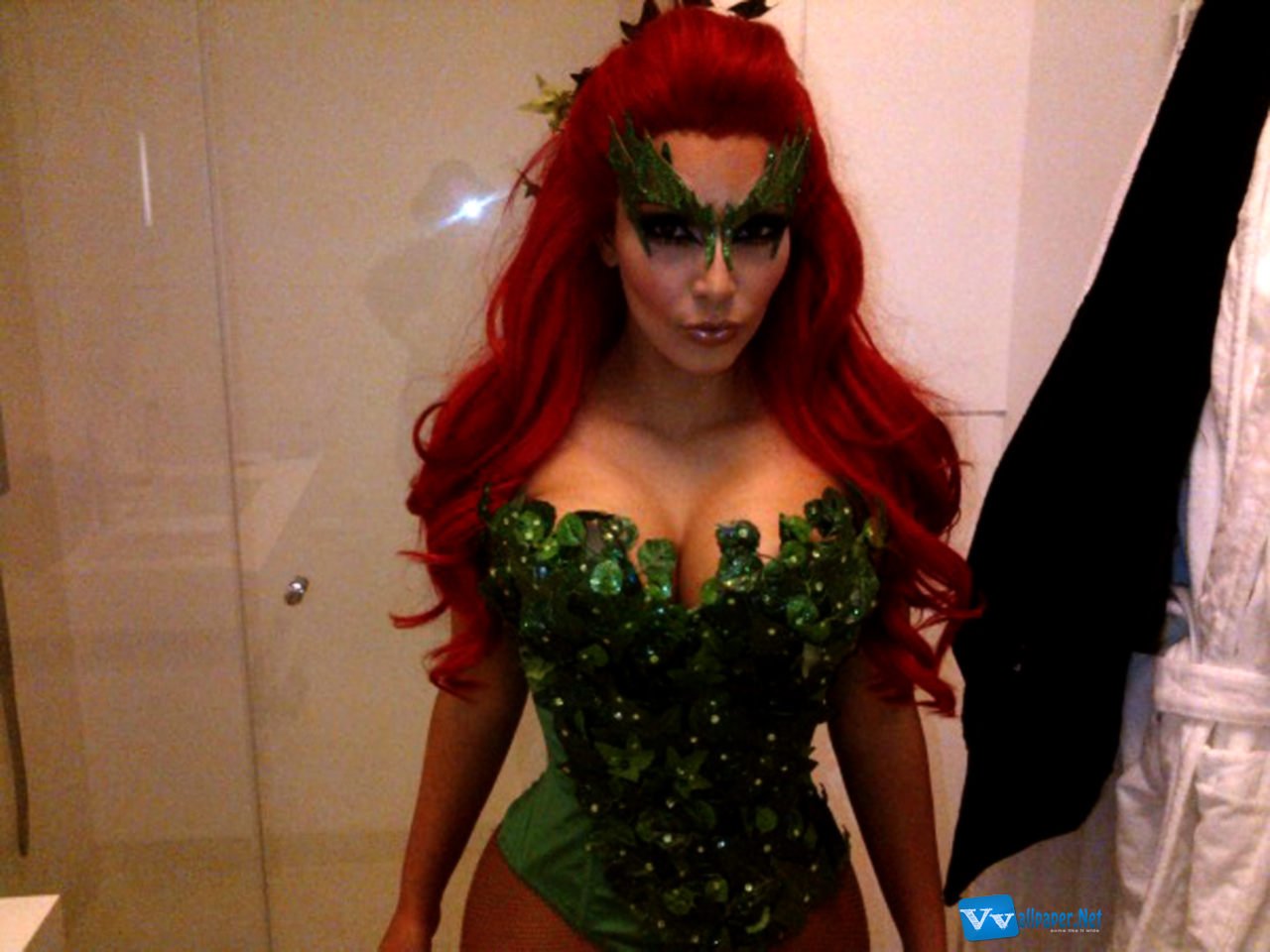 Kim Kardashian Halloween Poison Ivy Costume 2011 Download Free ...