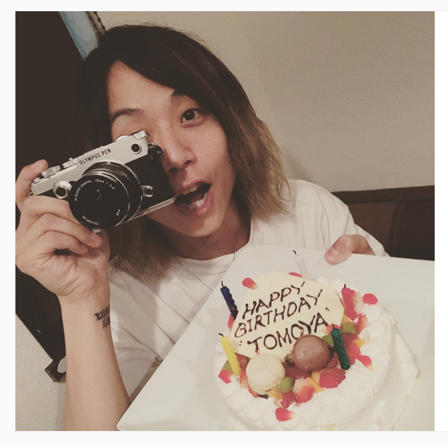 One Ok Rock Fansubs Translation Happy Birthday Tomoya From Instagram