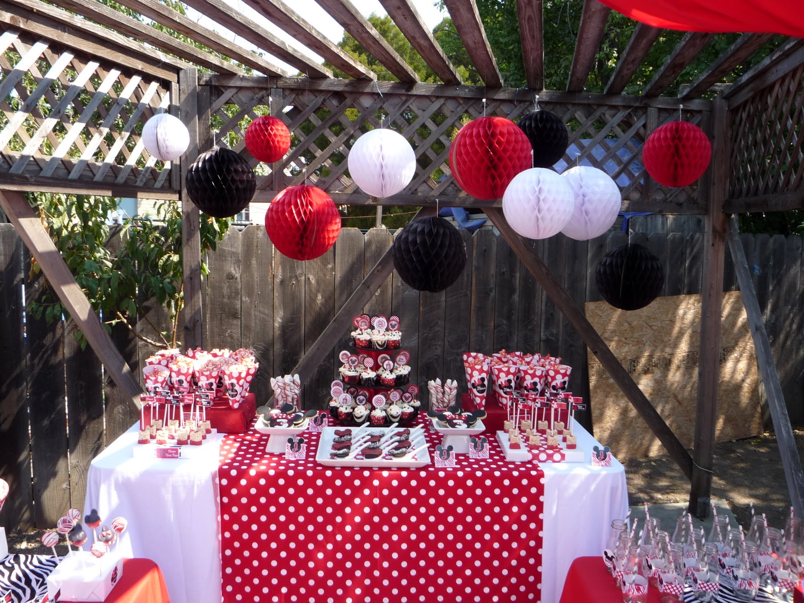 Honeycomb Events Design The House Of Minnie Mouse