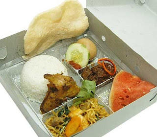 Nasi Kotak Box Murah  CILEUNGSI  DAN  CIBUBUR 089619535382