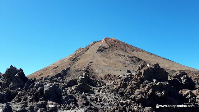 Subida al Teide por Montaña Blanca y bajada por Regatones Negros