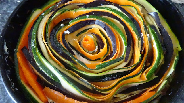 gluten-free-spiral-vegetable-tart-easy-healthy-aubergines-zucchini-carrots-ricotta-parmesan-