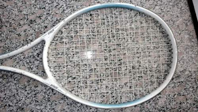 Image of a tennis racket.