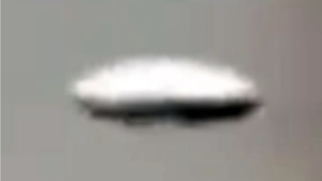 This is the same UFO sighting over Ja Beach in Dubai.