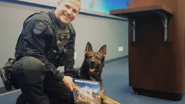 Vancouver Police Canine Unit Released Their 2019 Charity Calendar, And The Photos Are Awesome