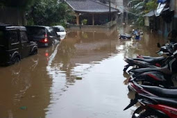 Munarman Sebut Relawan FPI Dibubarkan Saat Beri Bantuan ke Korban Banjir di Jaktim