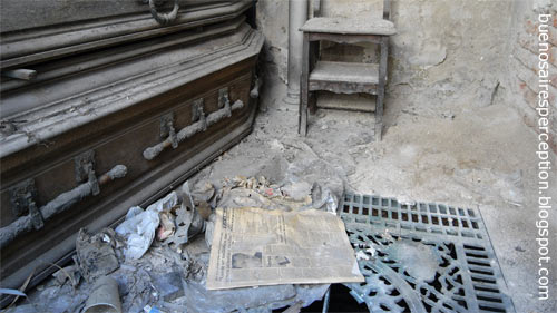 Ramshackle tombs in the Recoleta Cemetery of Buenos Aires, Argentina