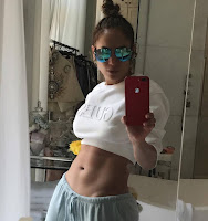 Jennifer Lopez's Sexy Navel Show Picture