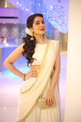 Raashi Khanna new glam photo shoot-thumbnail-7