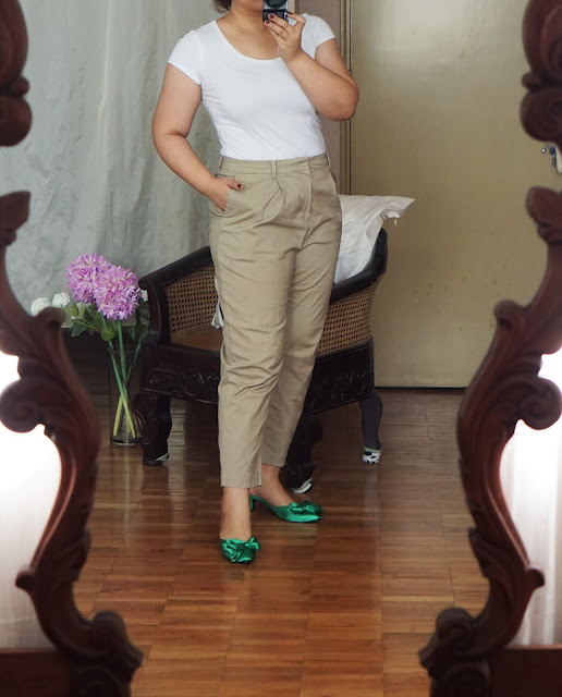 Life Is A Shoe's Outfit Breakdown : Neutral And Emerald