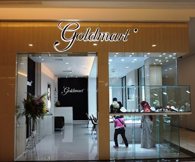 toko perhiasan emas goldmart di gresik