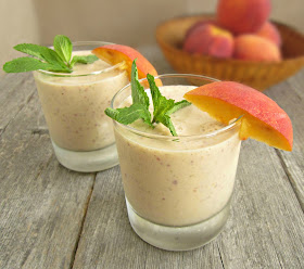 Peach and Banana Smoothie