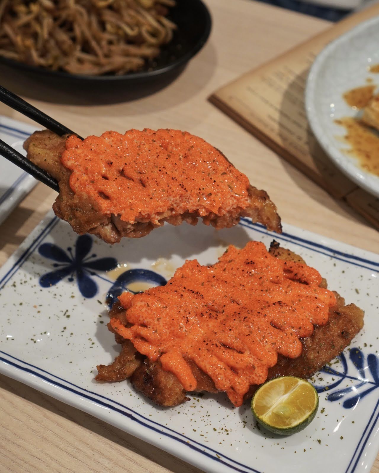 台南東區美食【敲之助 鉄板焼き • 牛丼 • 洋食】平價高CP鐵板燒料理，餐點最低價只要129元！全新推出5款超邪惡鐵板料理｜台南鐵板燒推薦