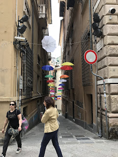 Per le strade di Genova