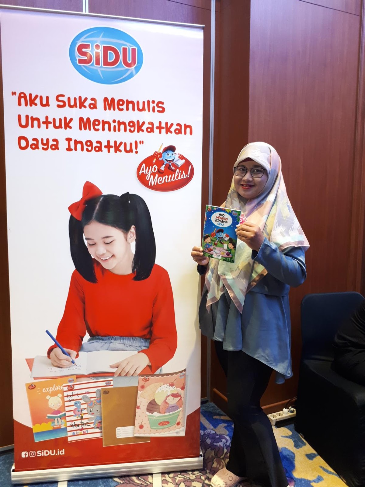 Ketahui Manfaat Menulis di Buku Tulis bagi Anak "