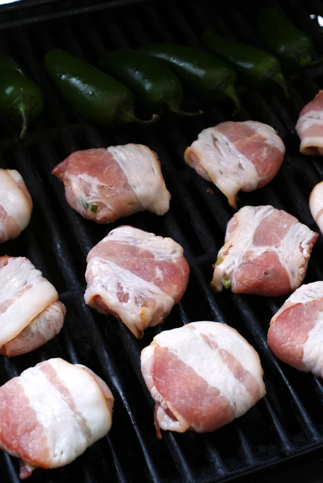 Jalapeño Popper Turkey Burger Sliders sizzling on the grill!