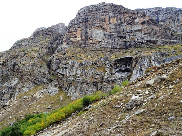 Mountains at Chatru, HP