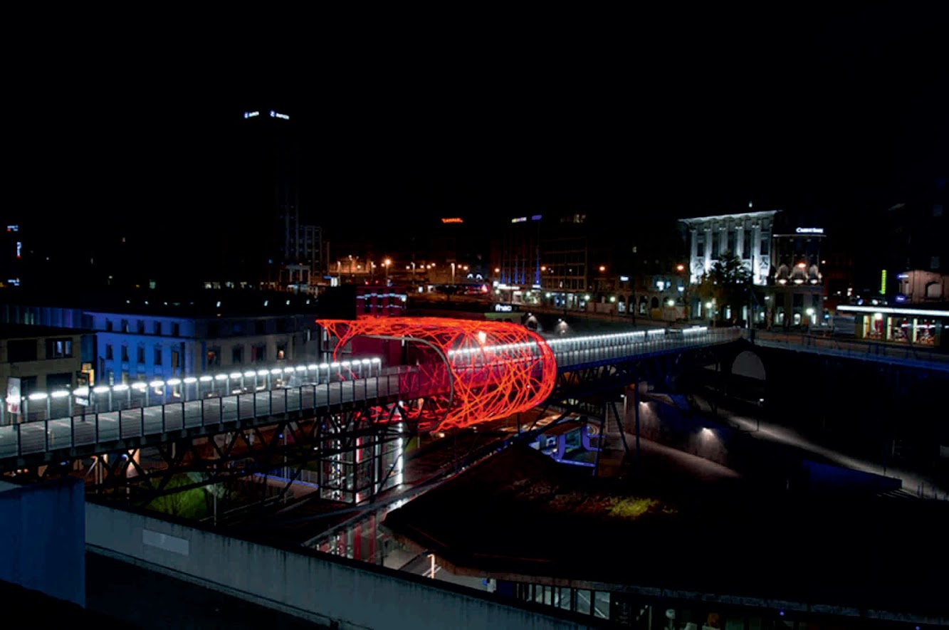 Losanna, Svizzera: Flux Cocoon by Allegory