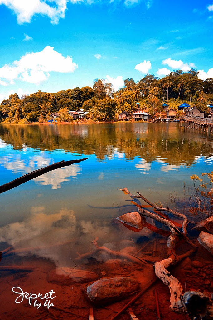 Pulau Pinus Bendungan Riam Kanan