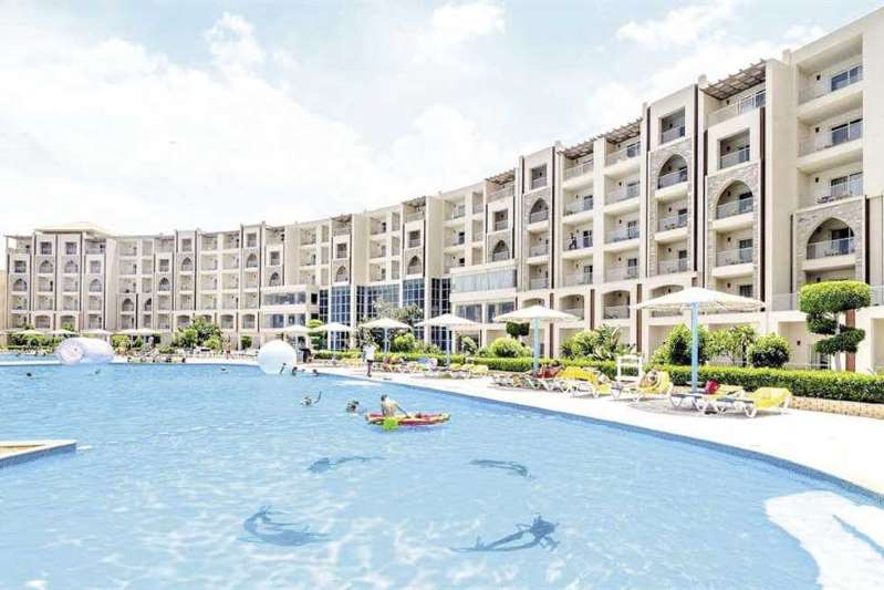 Reducing Hurghada hotel prices to attract domestic tourism in the "mid-year vacation"