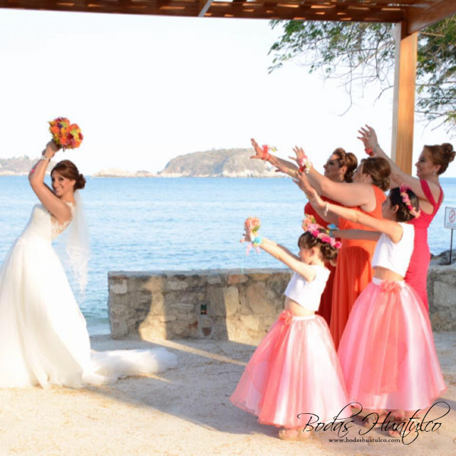 boda en playa, beach wedding, Oaxaca, México, Bodas Huatulco, Wedding Planner