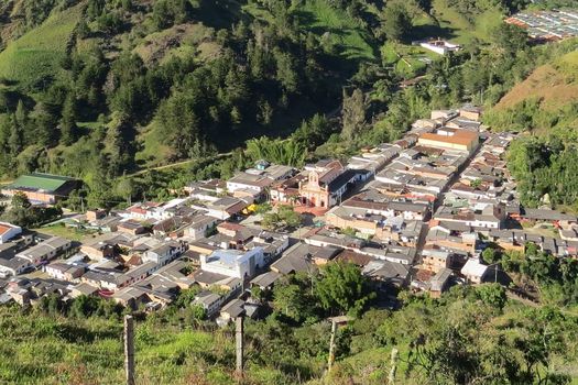 Emergencia en Antioquia: avalancha en Abriaquí deja 10 muertos y 7 desaparecidos