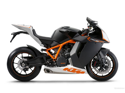 KTM RC8 right side view