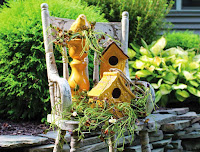 Decorating With Birdhouses