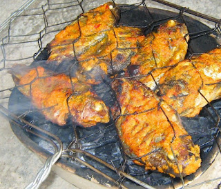 Make Padang Food grilled fish tilapia