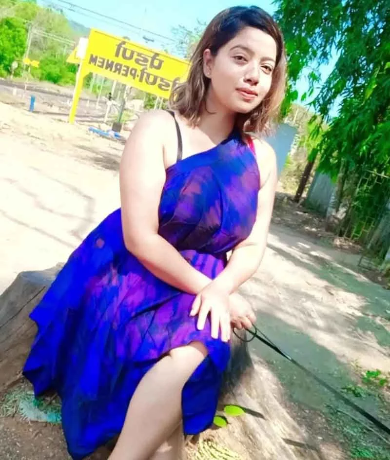 Rekha mona sarkar