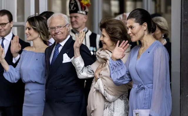 Crown Princess Victoria wore a pleated long dress by H&M. Jenni Haukio, Queen Silvia, Prince Daniel, Prince Carl Philip and Princess Sofia