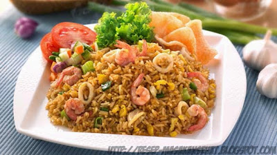 Cara membuat nasi goreng spesial lezat dan praktis