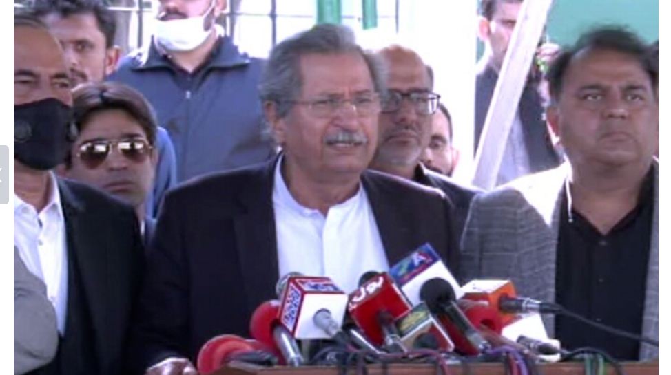 Govt, opposition both claim victory over SC opinion on Senate elections