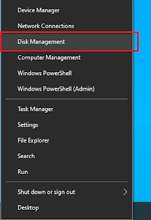klik kanan pada logo Windows, lalu pilih "Disk Management"