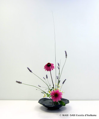 Ikebana-jiyuka-freestyle-escola-wabi-sabi