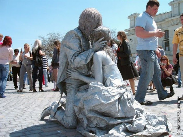 Living Statues