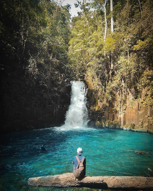 Batu Betiang Waterfall 