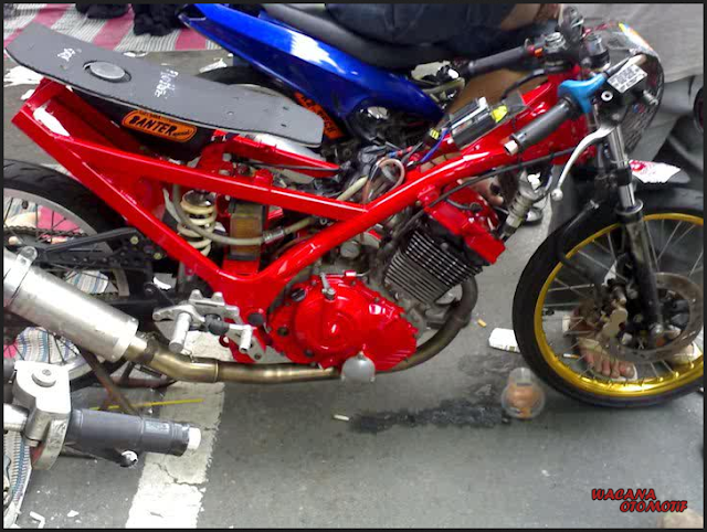 Gambar Modifikasi Motor Suzuki Satria Fu Drag Tercepat