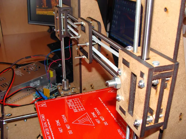 Imprimanta 3D - Asamblarea curelelor, heatedbed-ului și primul test de mișcare