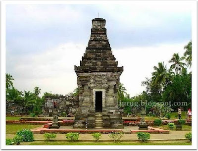 nama-nama cadi di Indonesia, Foto Candi Singosari, Candi Jago, Foto Candi Jawi, Candi Kedulan, Candi Cangkuang, Candi Mendut, Candi Muara Takus Pekanbaru, Candi Panataran, Candi Sewu